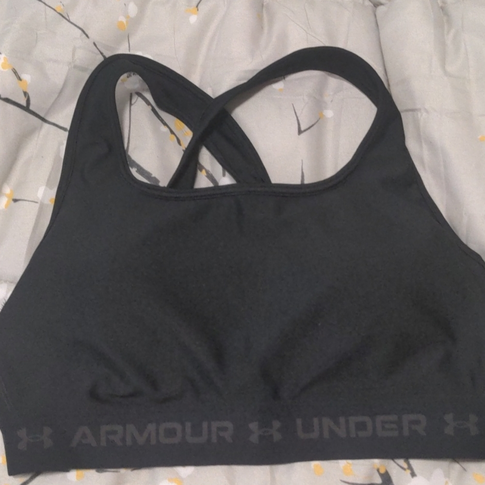 Under Armor Criss Cross Sports Bra